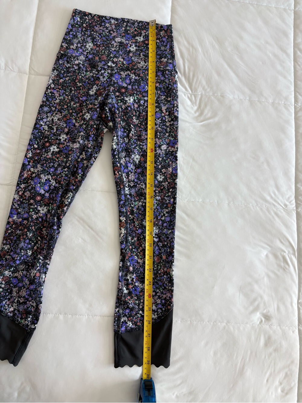 lululemon athletica Floral Print Leggings with scalloped hem - Picture 5 of 5